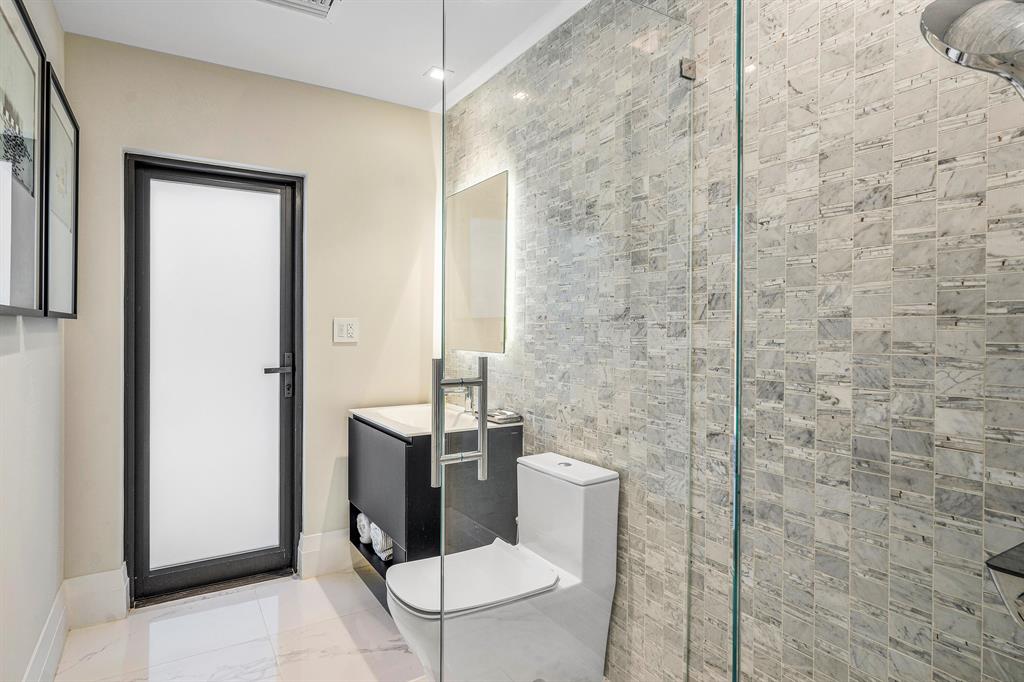 Royal Palm Yacht & Countr - Residential