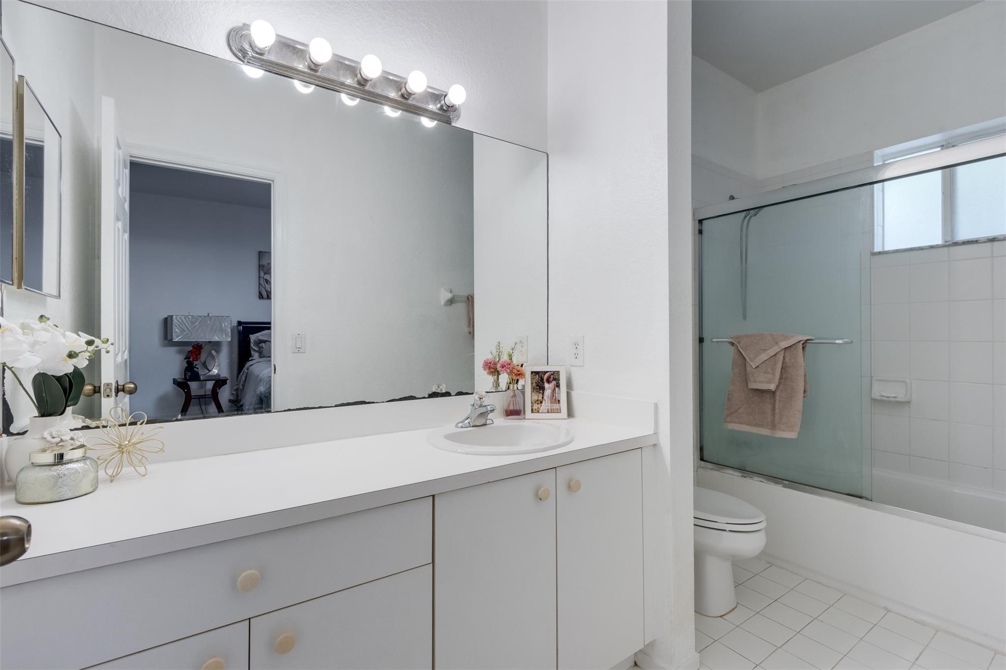 Monte Carlo Townhomes - Residential