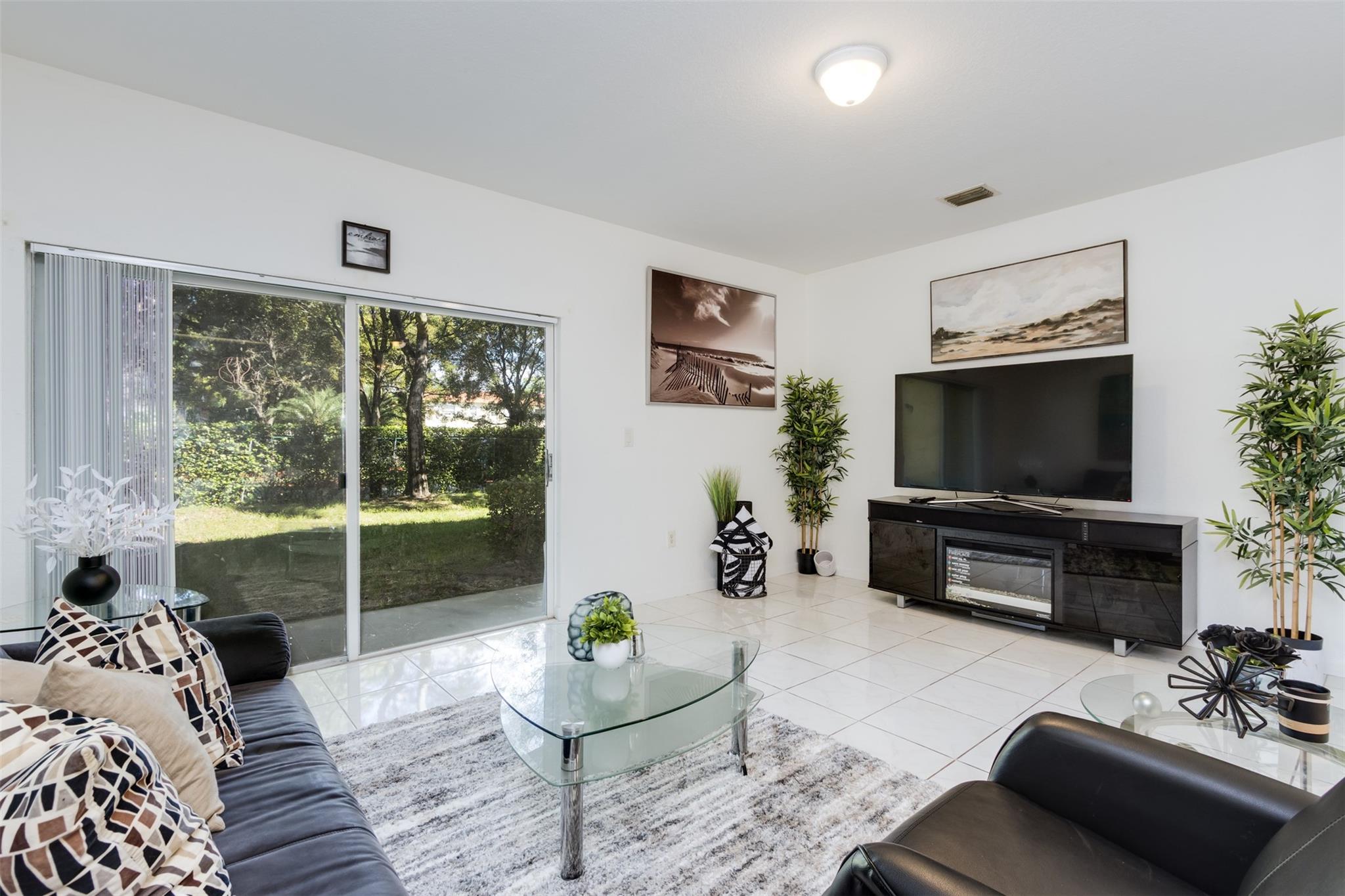 Monte Carlo Townhomes - Residential