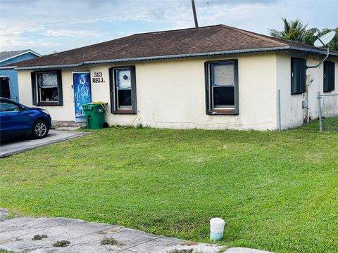 313 W 5th Ter Pahokee FL 33476