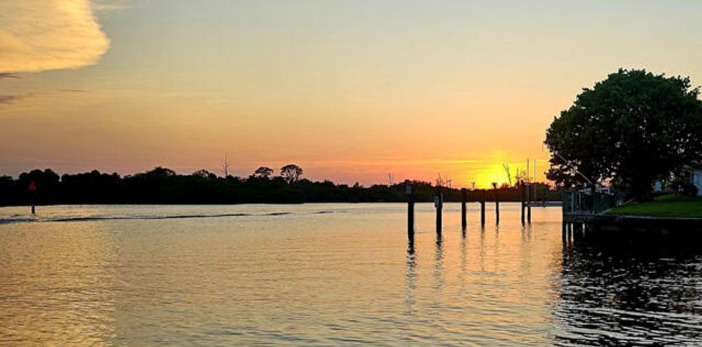 Photo of 66 SW Cabana Point Circle, Stuart, FL 34994 (MLS # R11077326)