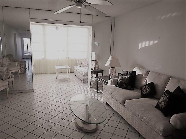 VILLAGE ROYALE FOREST GREEN CONDO - Residential