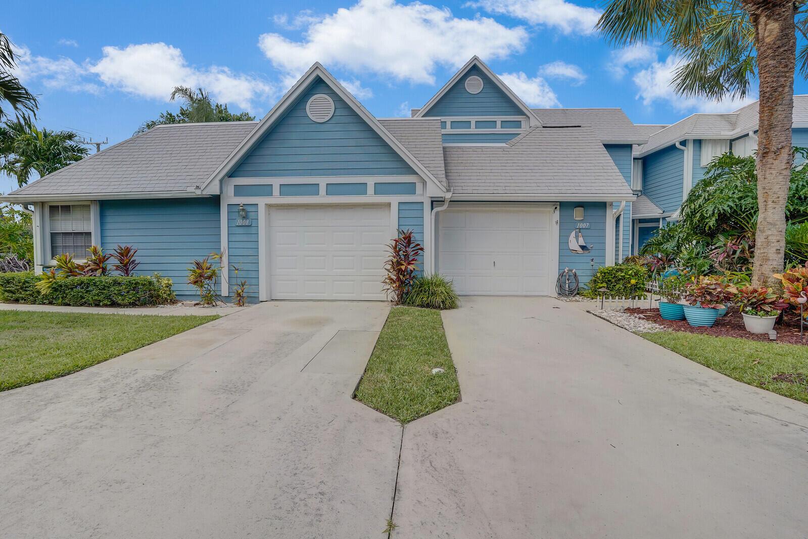 Beautifully remodeled 3-bedroom unit with garage, available for the 2026 season in Ocean Dunes. Just a short walk or bike ride to Jupiter's stunning beaches, this home offers the perfect coastal lifestyle. Enjoy the convenience of being near Bluffs Plaza, top restaurants, and shopping. Immaculately maintained and in pristine condition, this turnkey residence is ready for you to move in and enjoy.