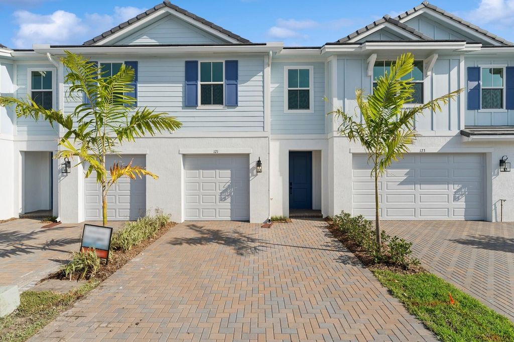 Photo of 121 SE Birch Terrace #1157, Stuart, FL 34997 (MLS # R11031787)