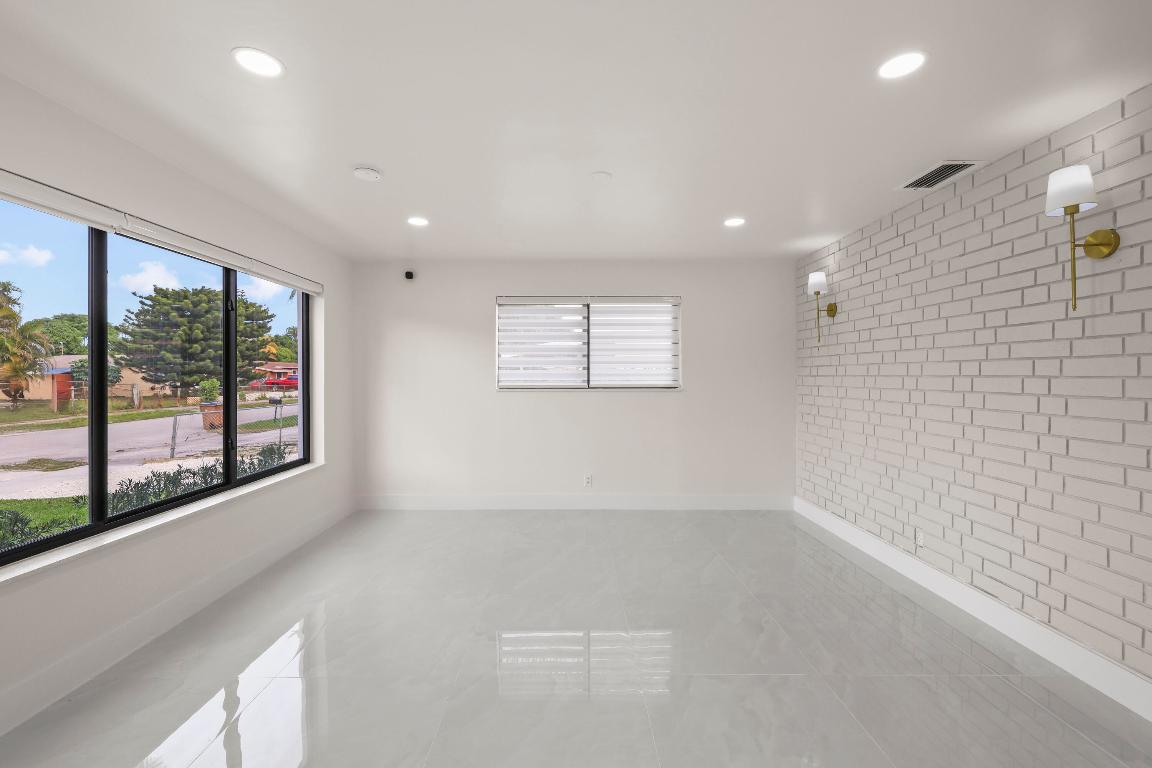 HIGHVIEW PARK - Residential