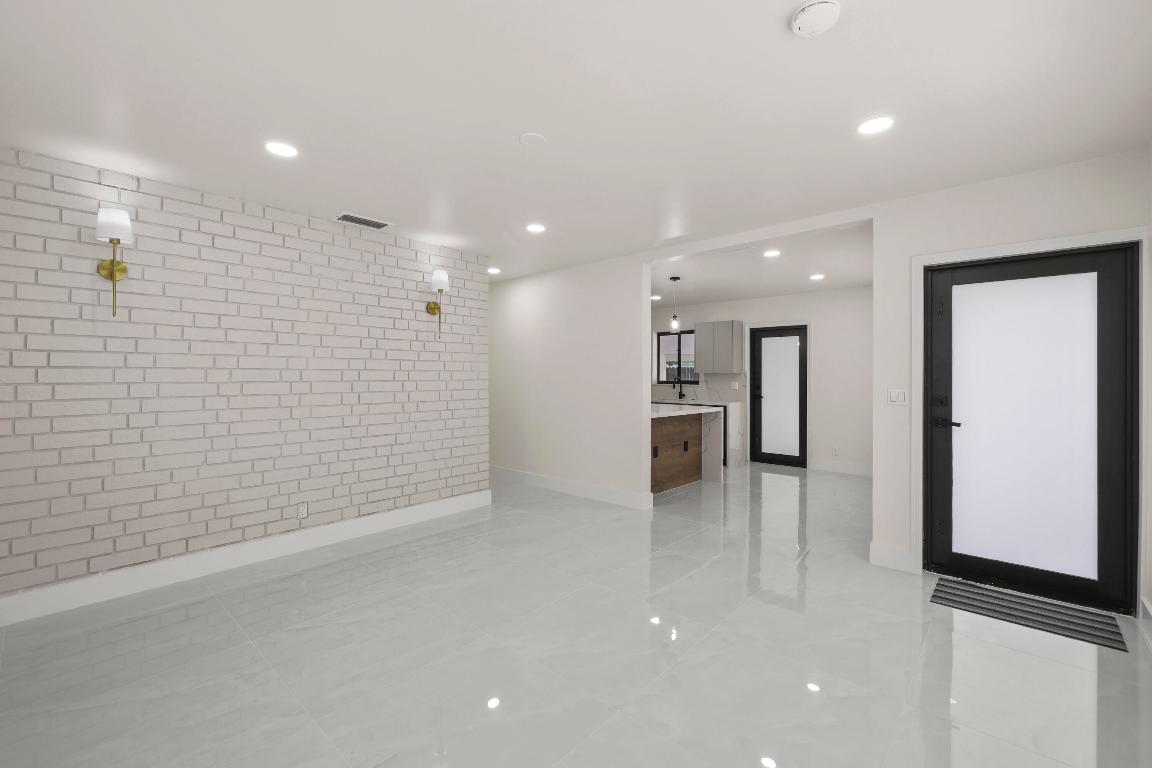 HIGHVIEW PARK - Residential