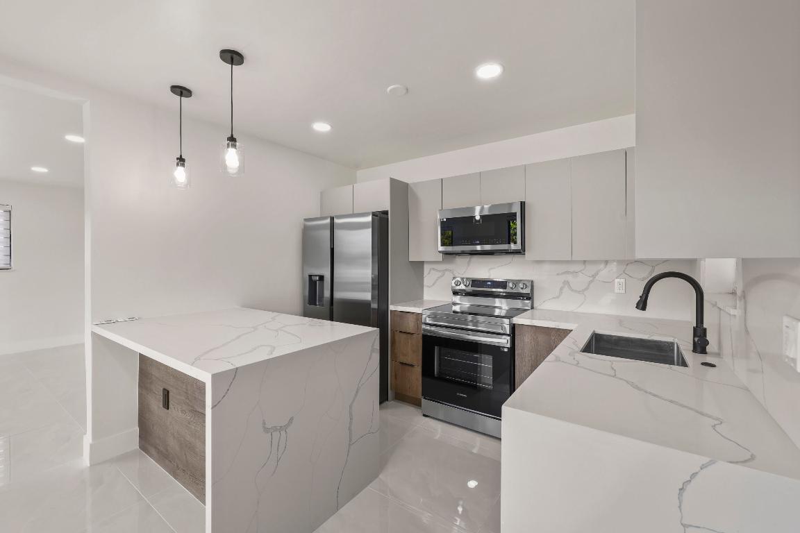 HIGHVIEW PARK - Residential