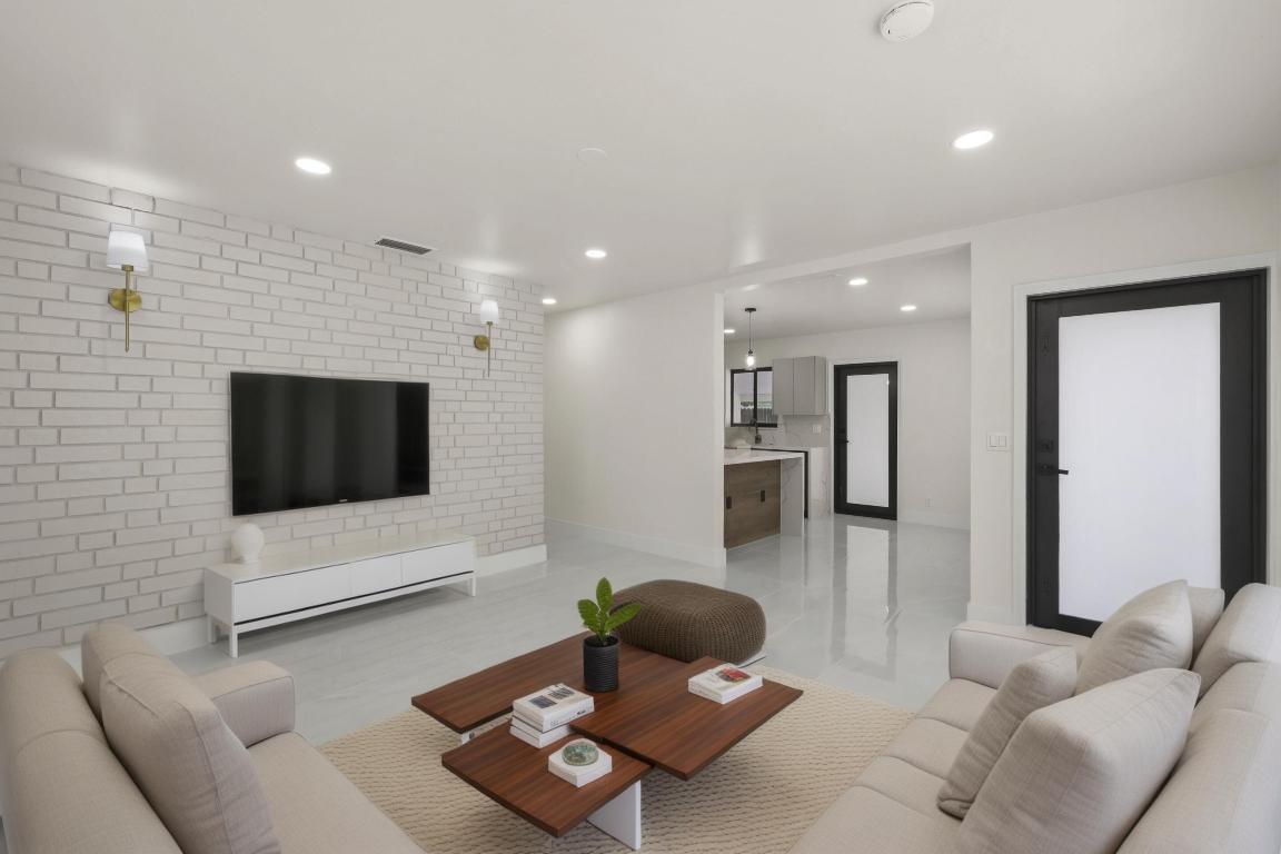 HIGHVIEW PARK - Residential