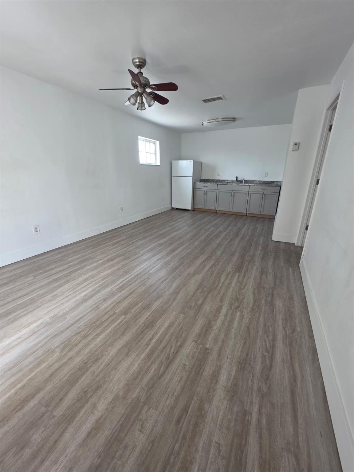 Carol City 1st Add - Residential Lease