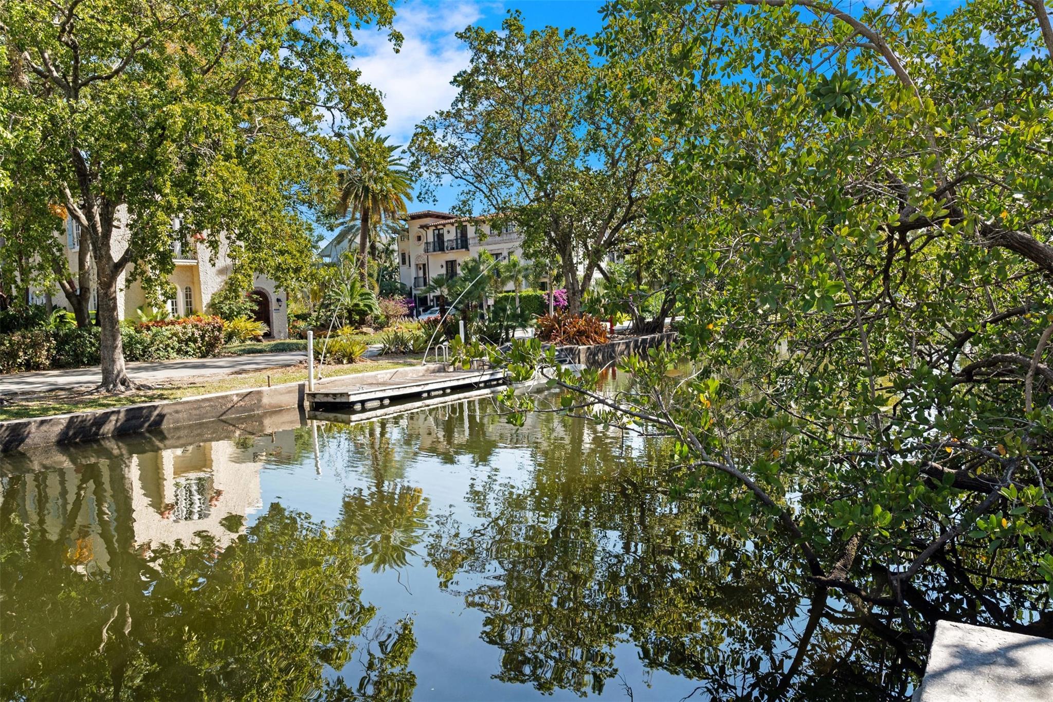 Gulfstream Condos Las Ola - Residential