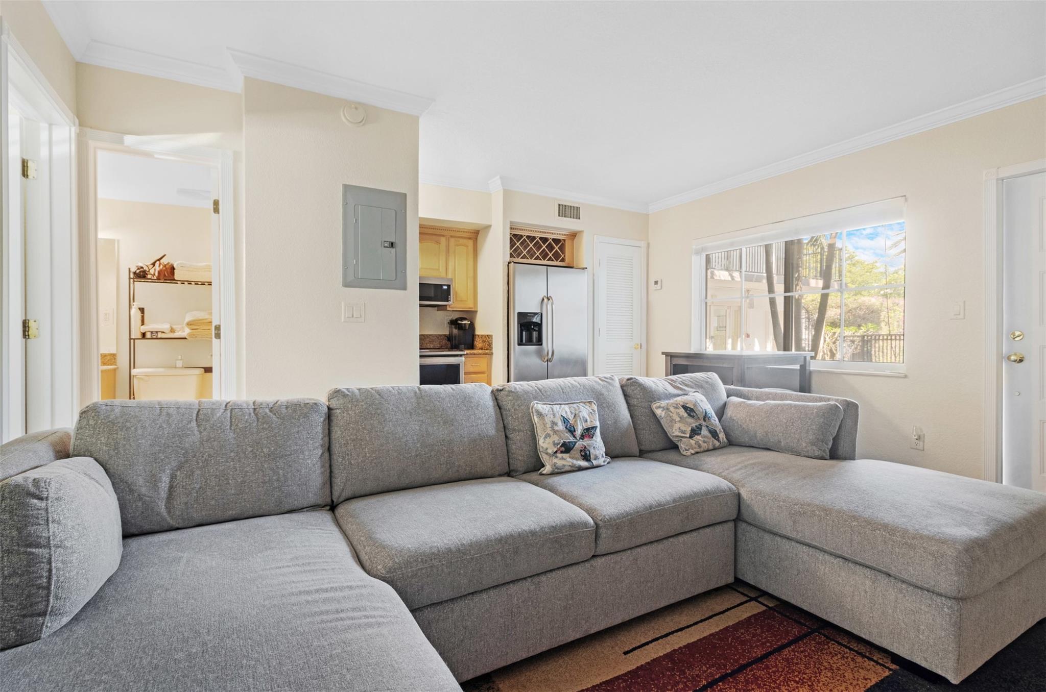 View photos, virtual tours, details... 924 SE 2nd St 7