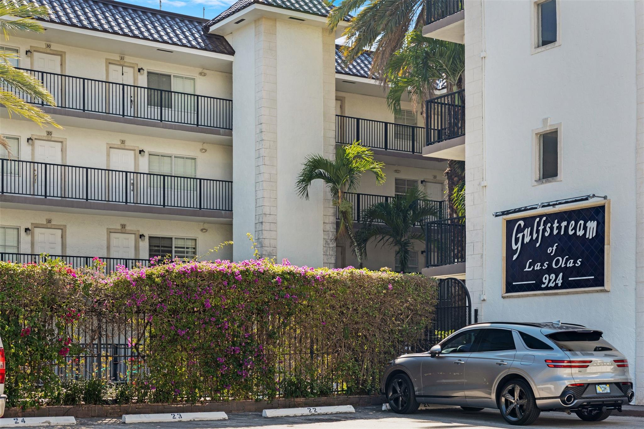 Gulfstream Condos Las Ola - Residential