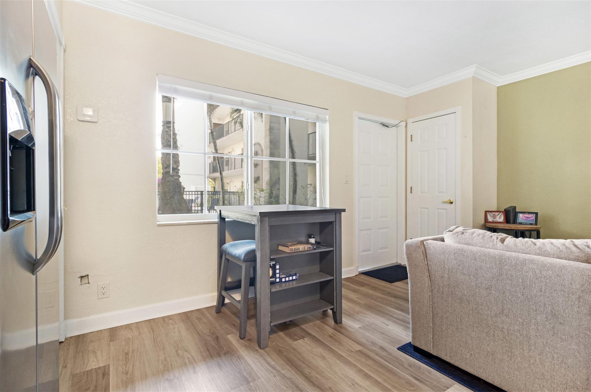 View photos, virtual tours, details... 924 SE 2nd St 7