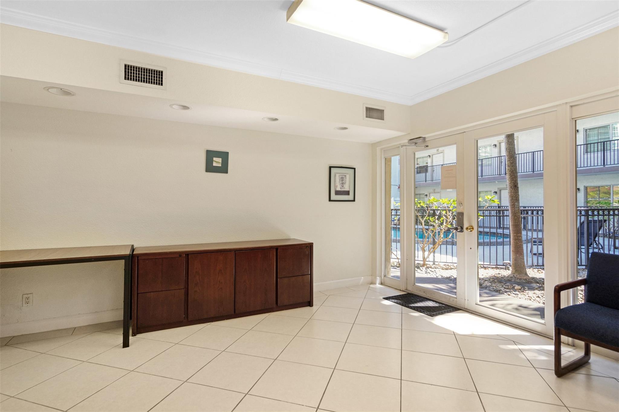 Gulfstream Condos Las Ola - Residential