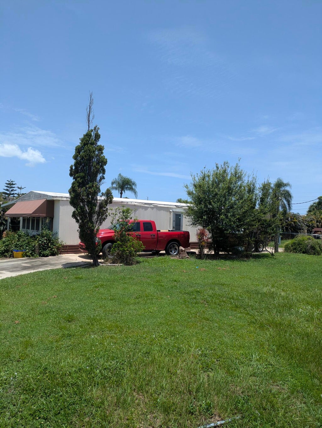 Photo of 2845 SE Carroll Street, Stuart, FL 34997 (MLS # B26078538)