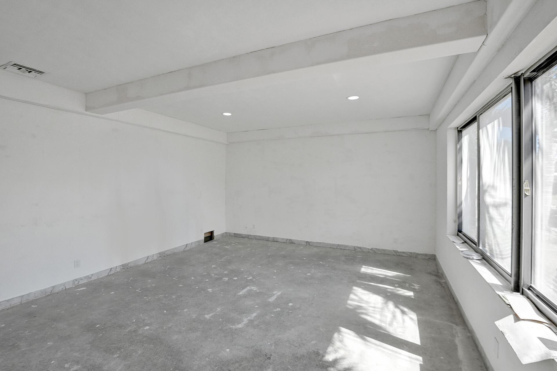 HILLSBORO SHORES SEC - Residential