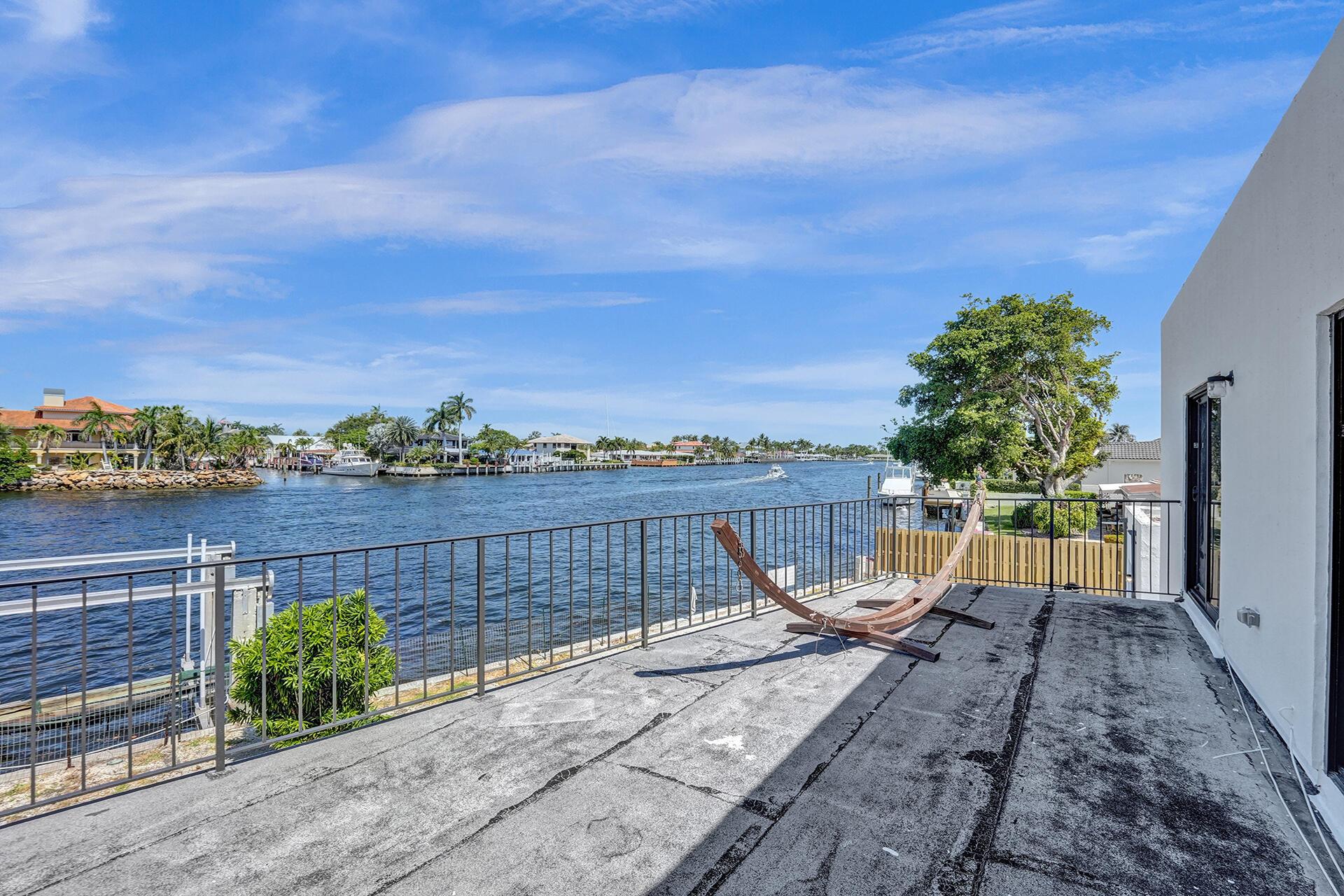 HILLSBORO SHORES SEC - Residential