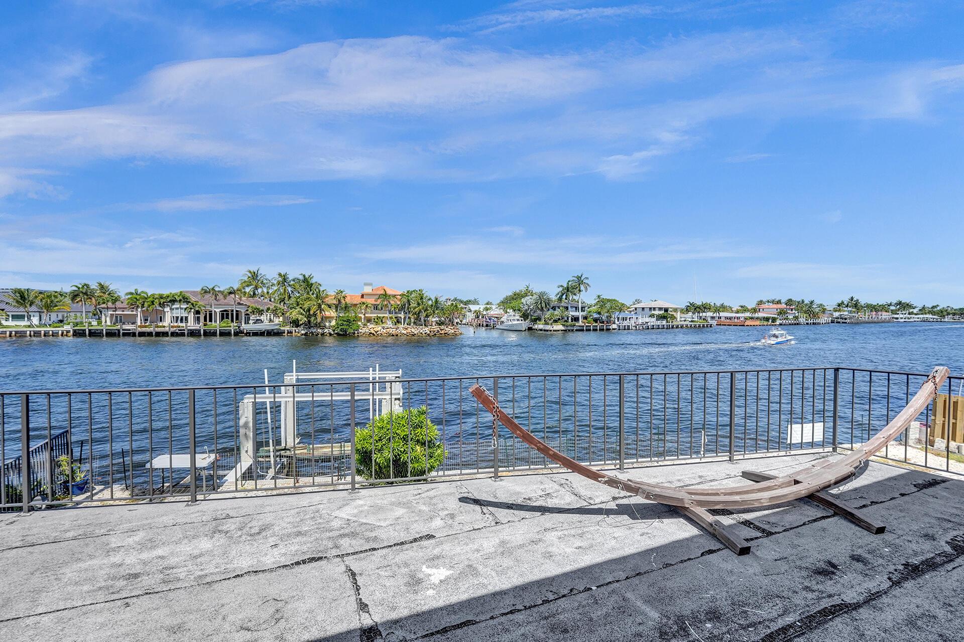 HILLSBORO SHORES SEC - Residential