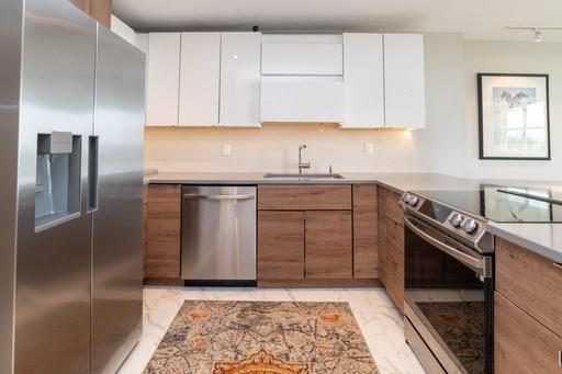 Drake Tower - Residential