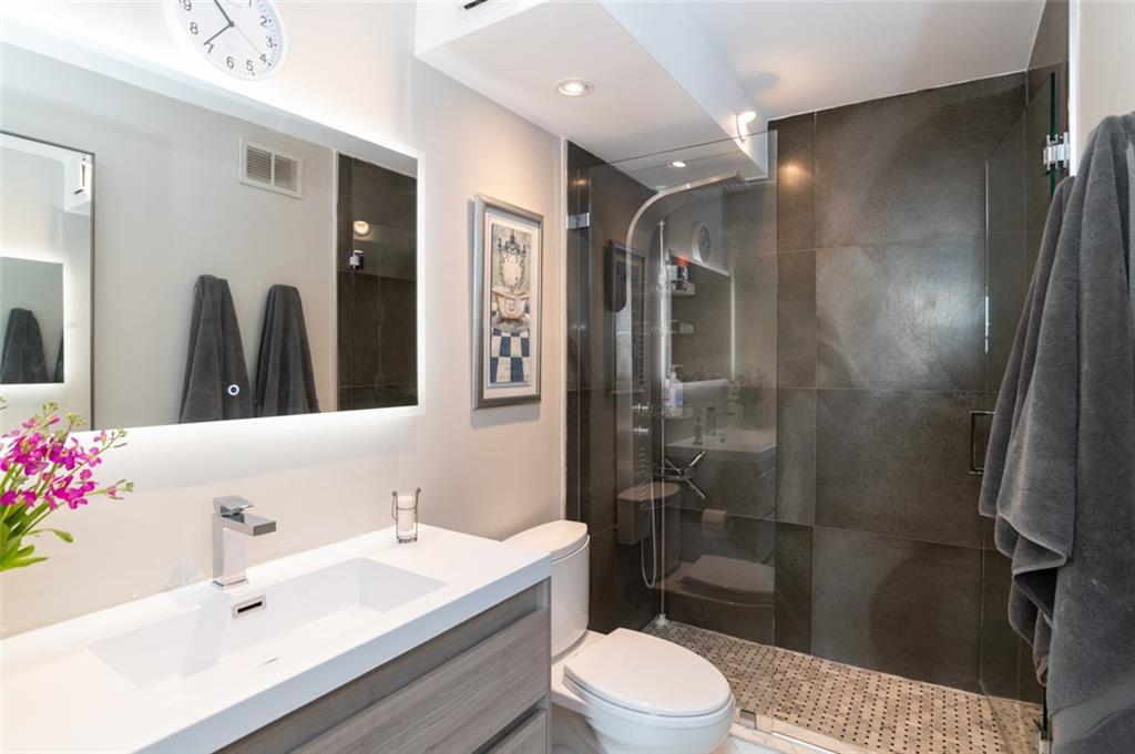 Drake Tower - Residential