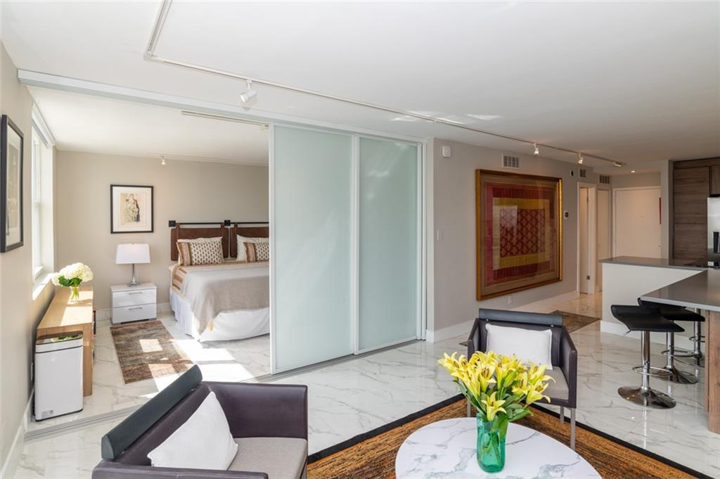 Drake Tower - Residential