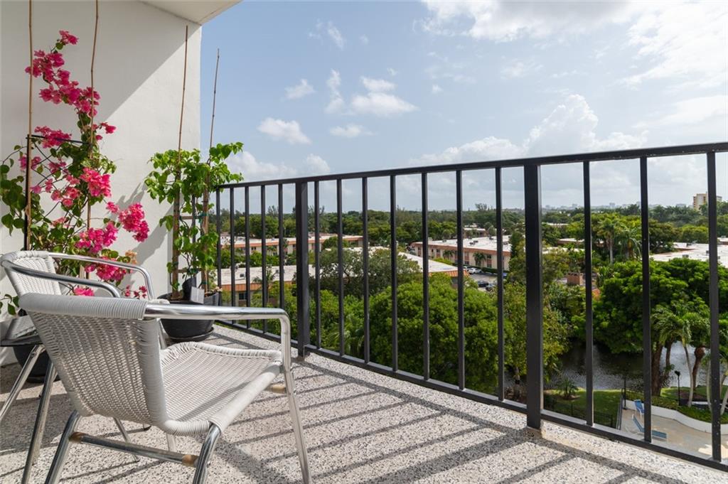 Drake Tower - Residential