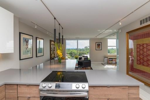 Drake Tower - Residential