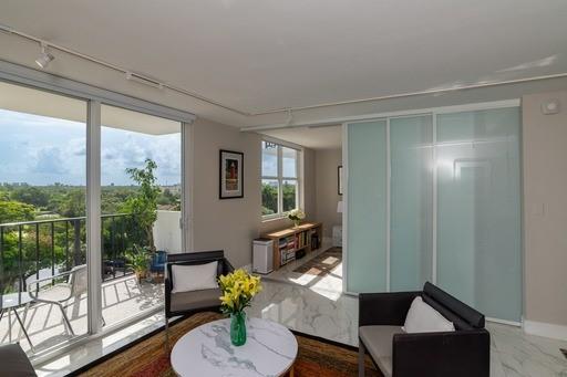 Drake Tower - Residential