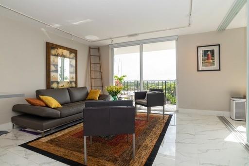 Drake Tower - Residential