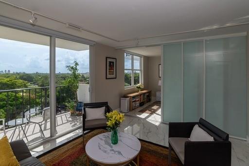 Drake Tower - Residential