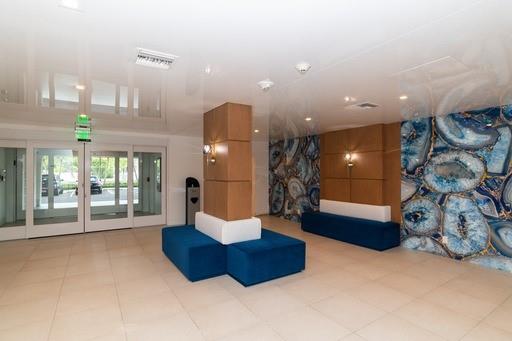 Drake Tower - Residential