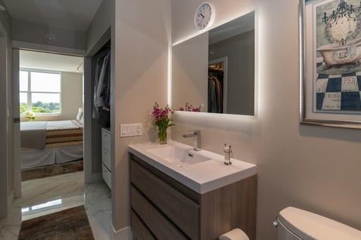 Drake Tower - Residential