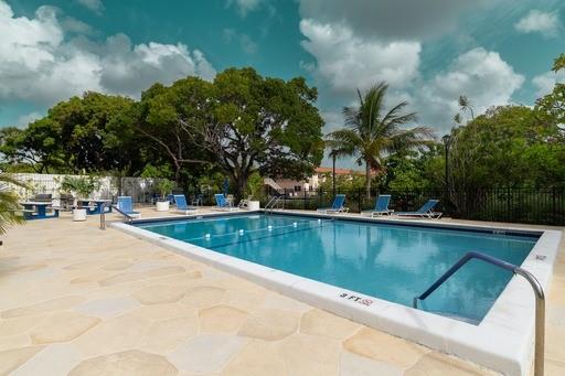 Drake Tower - Residential