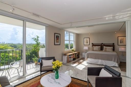 Drake Tower - Residential