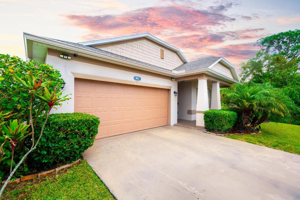 Photo of 483 SW Tarra Avenue, Port Saint Lucie, FL 34953 (MLS # R10951574)