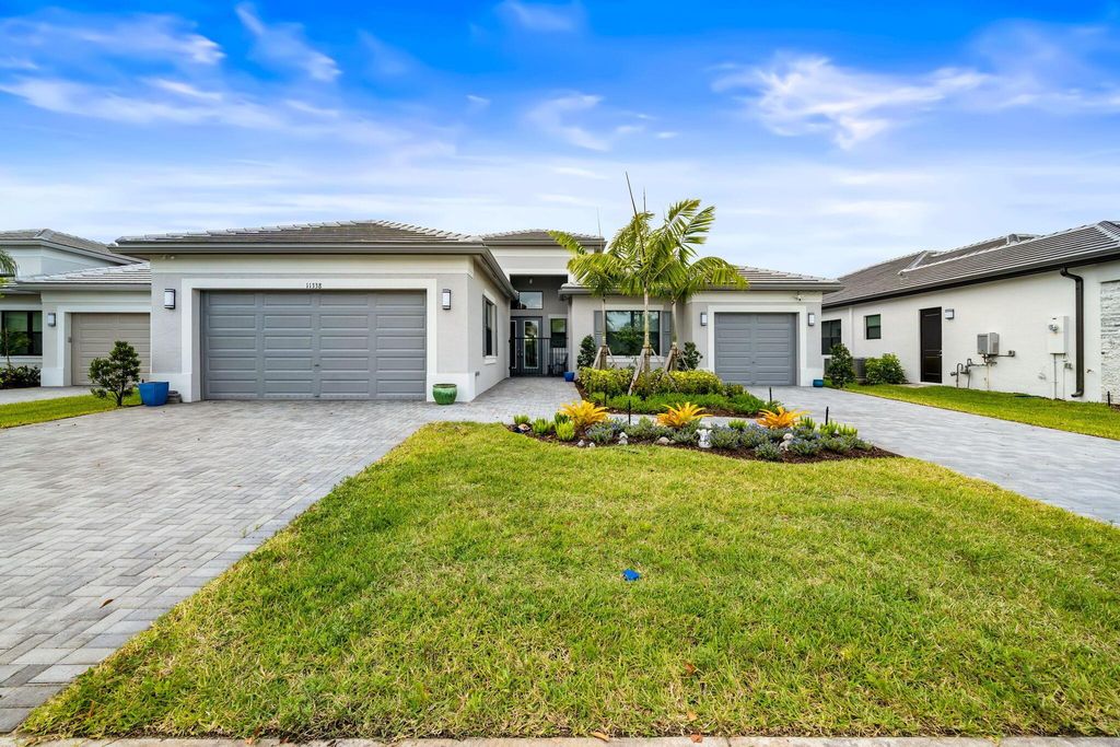 Photo of 11338 SW Sea Cove Lane, Port Saint Lucie, FL 34987 (MLS # R11090305)