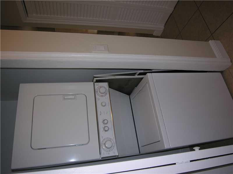 LAS OLAS PARK CORR PLAT - Residential Lease