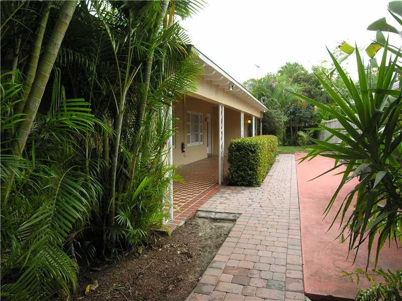 LAS OLAS PARK CORR PLAT - Residential Lease