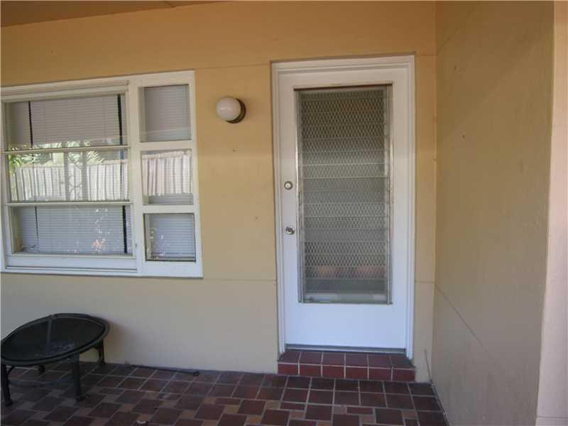 LAS OLAS PARK CORR PLAT - Residential Lease