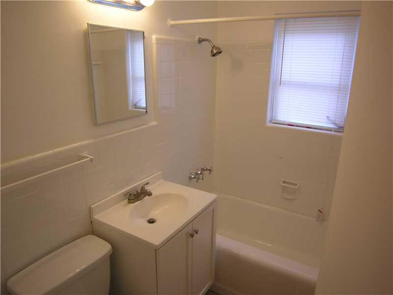 LAS OLAS PARK CORR PLAT - Residential Lease