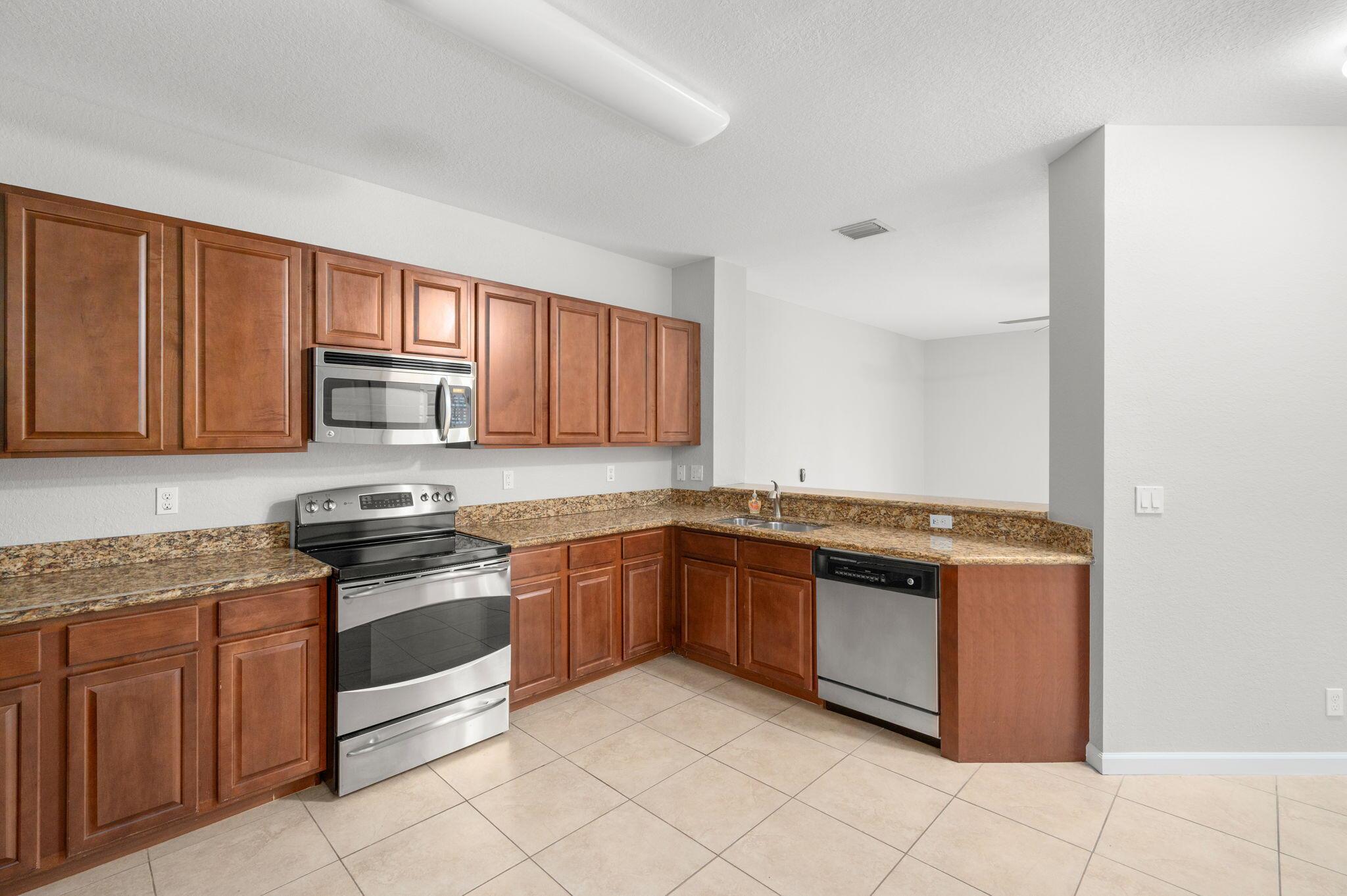 HIGHLANDS RESERVE - Residential