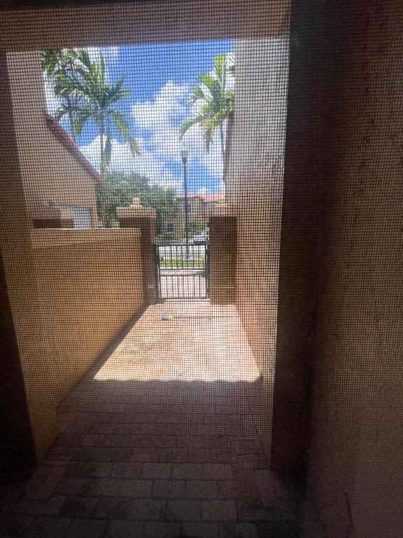 LINKS AT EMERALD DUNES CONDO - Residential Lease