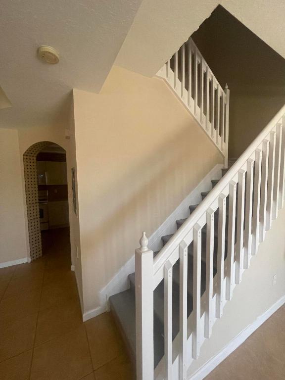 LINKS AT EMERALD DUNES CONDO - Residential Lease