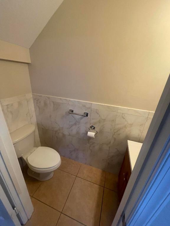 LINKS AT EMERALD DUNES CONDO - Residential Lease