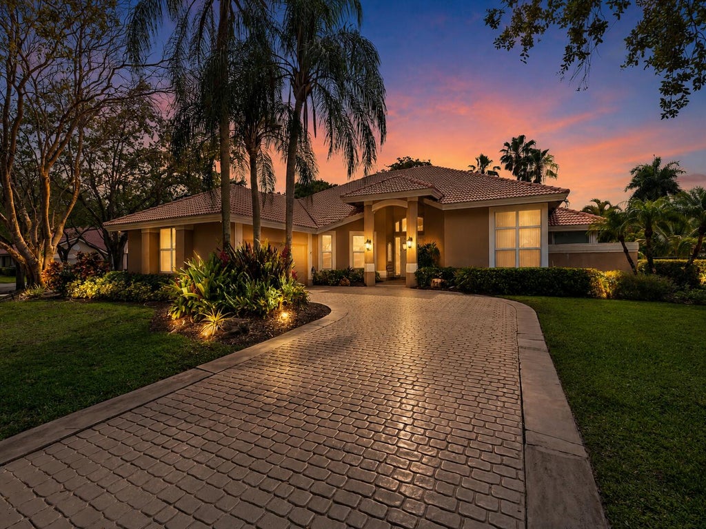 Photo of 1207 Manor Drive S, Weston, FL 33326 (MLS # B26074200)