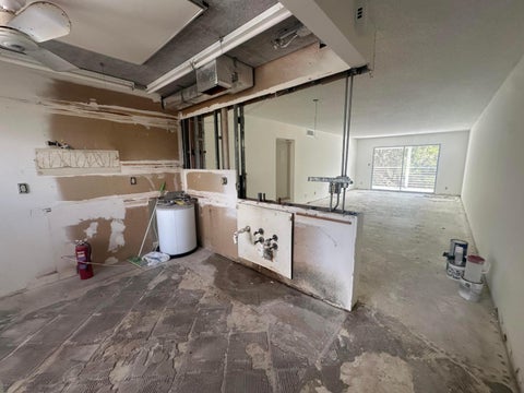 Tiny photo for 2201 LUCAYA Bend #C3, Coconut Creek, FL 33066 (MLS # B26081992)