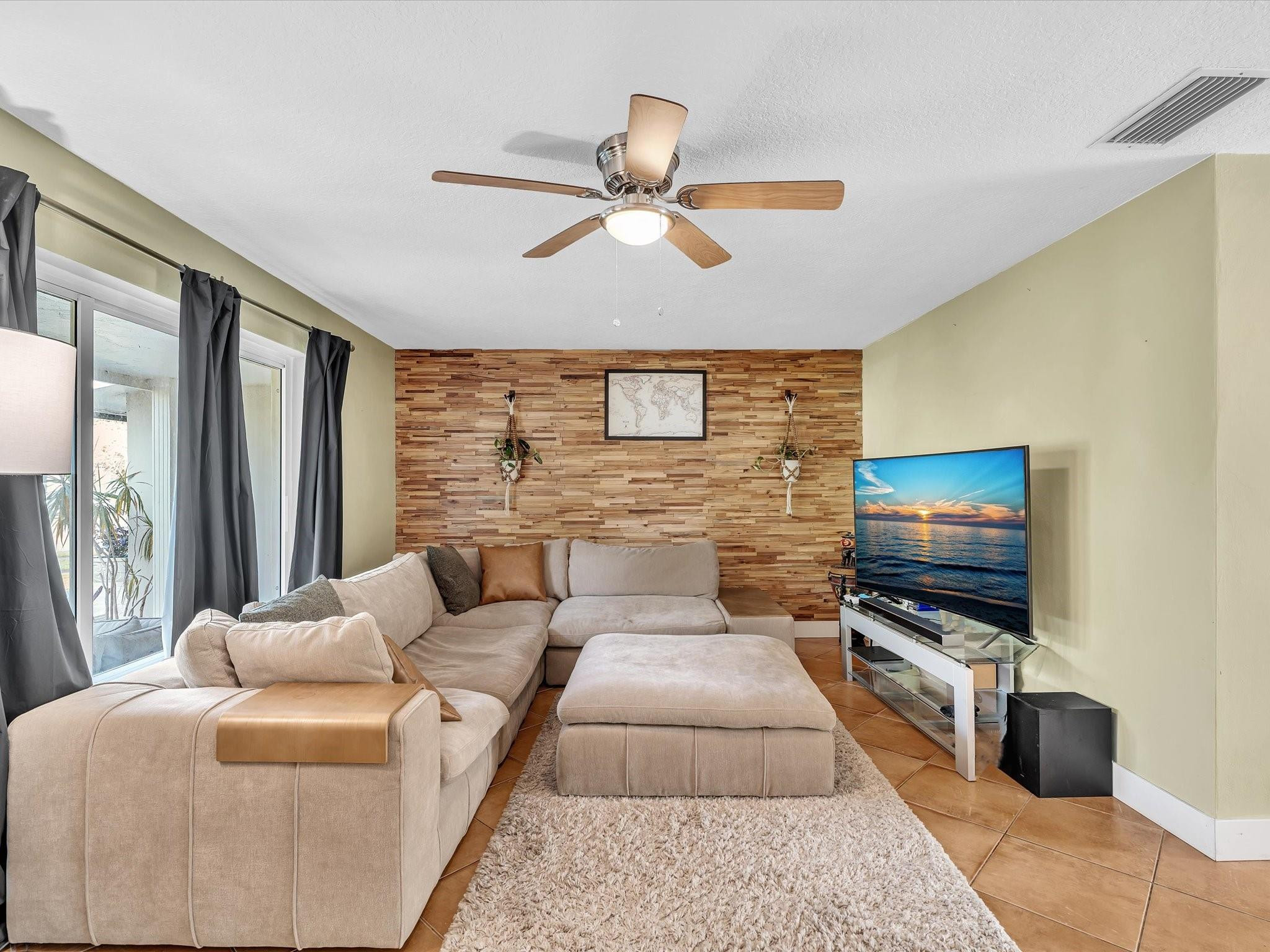 Sunrise Golf Village Firs - Residential