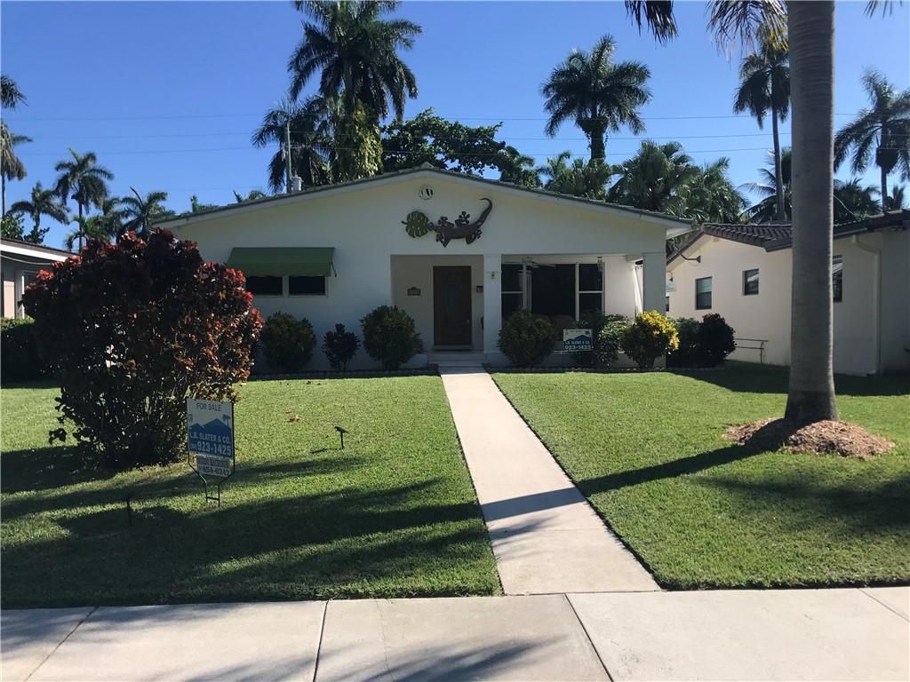 Photo of 1342 Polk St, Hollywood, FL 33019 (MLS # F10304066)