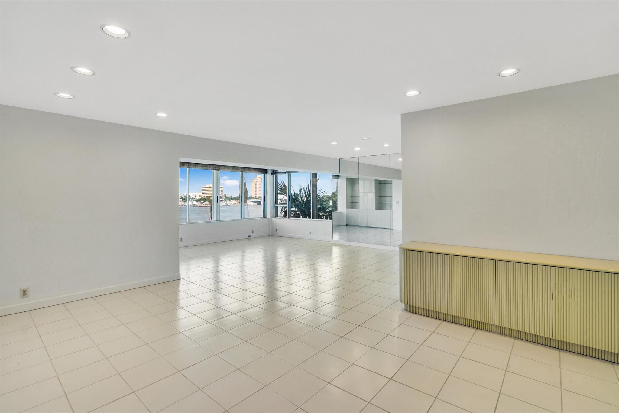 PALM BEACH TOWERS CONDO - Residential