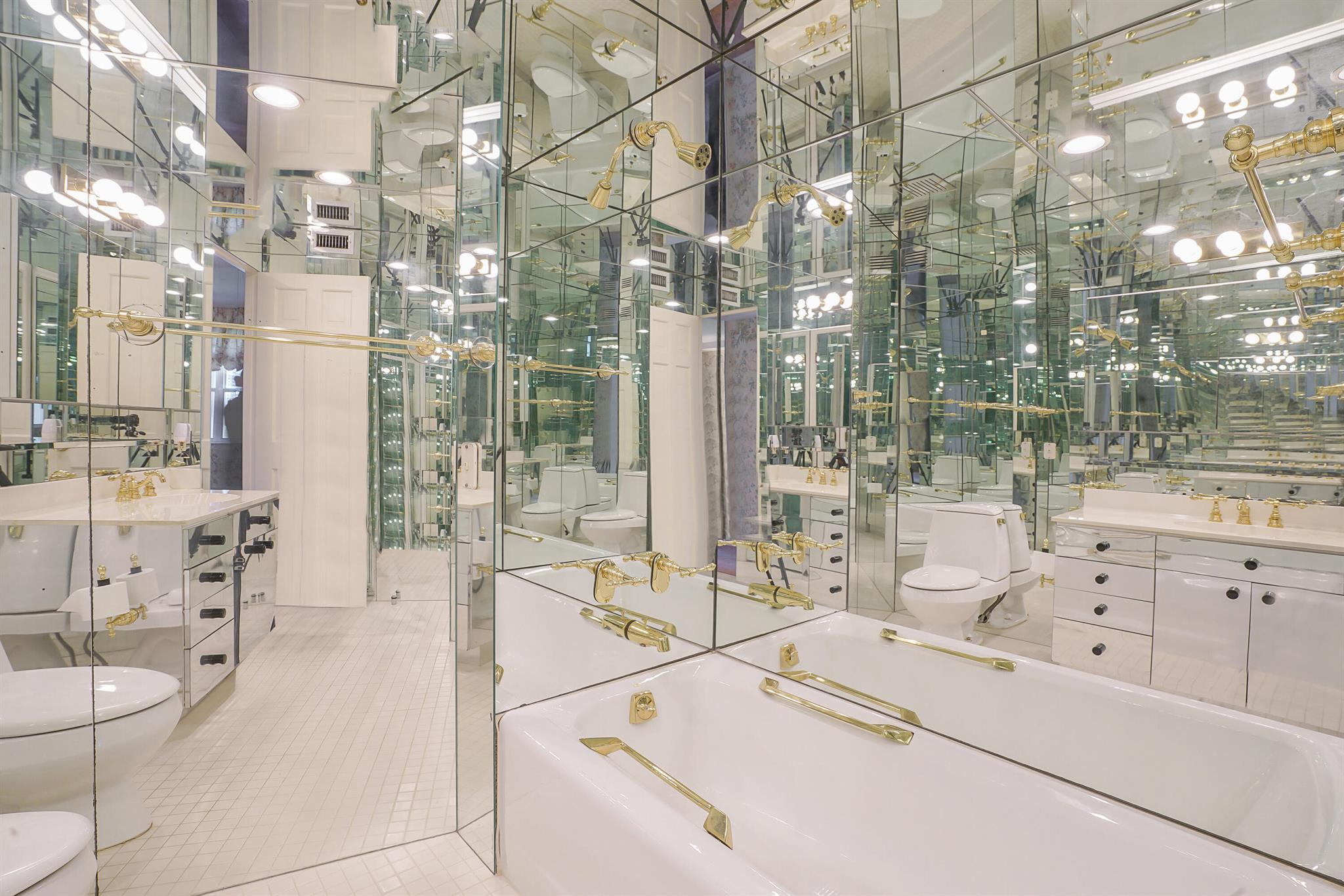 PALM BEACH TOWERS CONDO - Residential